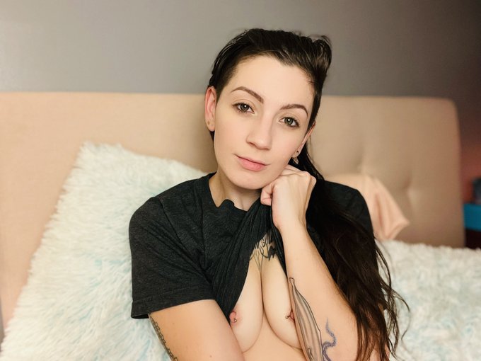 Surprise! It&rsquo;s long &amp; luxurious everywhere 😉 https://t.co/ZCUAwcYmQw<a href="/tag/mvsales"class="tags"><span>#mvsales</span></a>