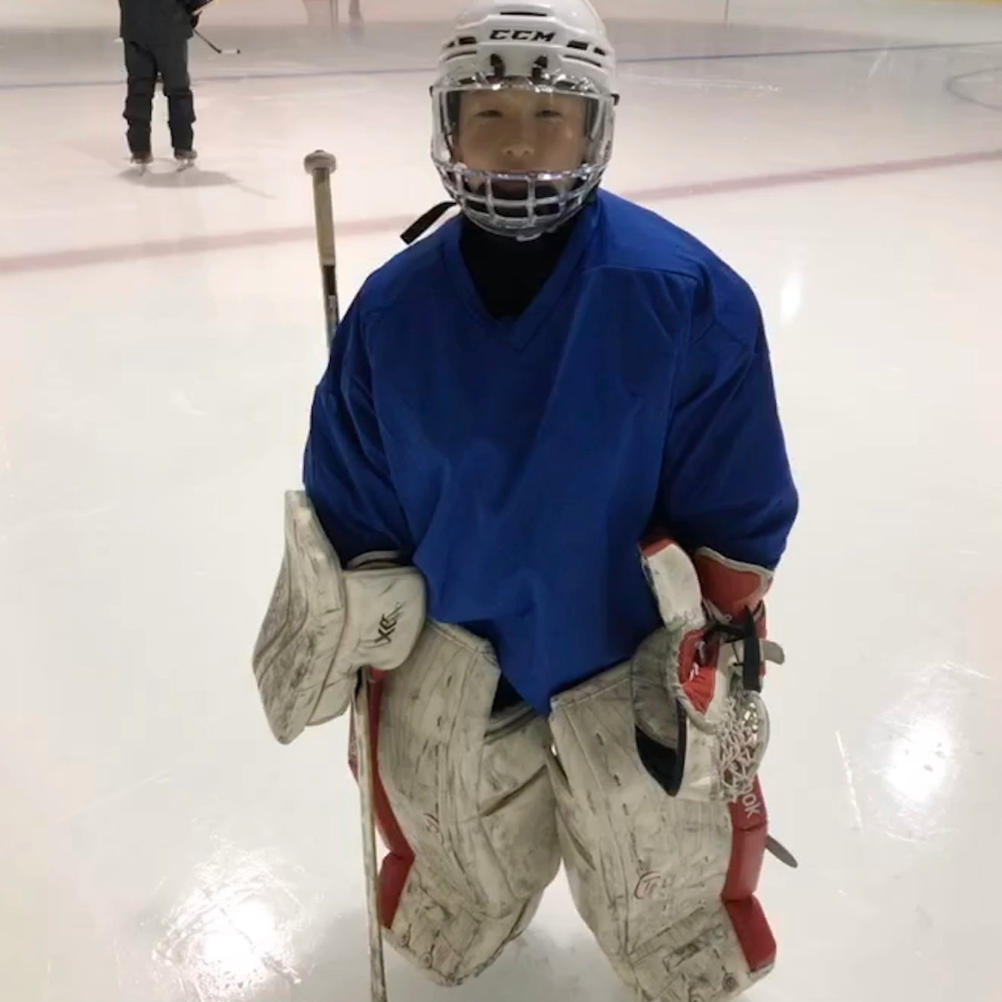 Hockey Torataro 12 最近gkに興味があるようなのですが 防具がありません ゴーリーの練習を本気で始めてみようと思うのですが どんなに古いものでも良いので 提供してくださる方はいらっしゃいませんでしょうか 現状こんな感じなので マスクと