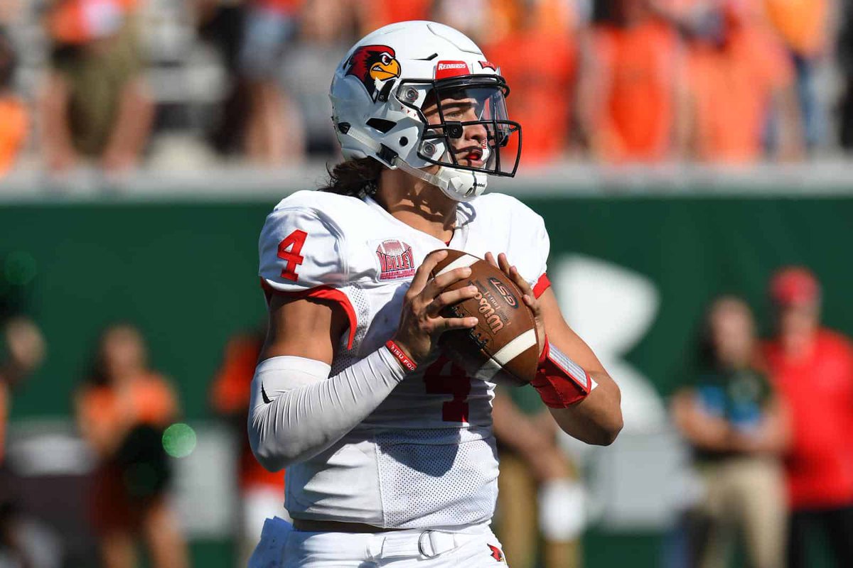 Chase_mackey5's tweet photo. After a great conversation with @AndyBelluomini I’m blessed to say I’ve received a PWO offer from Illinois State University @ISU_Football https://t.co/xolJnOsKsB