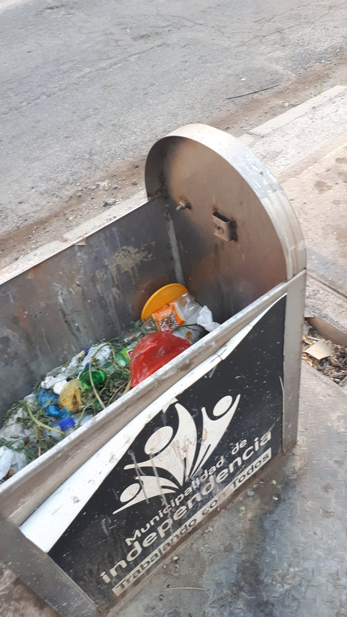 fegaTwitt's tweet photo. @aseoindependenc @Muni_Indep @GeneralPrieto Hola. Favor gestionar, Adolfo Ibáñez entre Lastra y G. Prieto, frente al Compin. https://t.co/uTDZK3vPvz