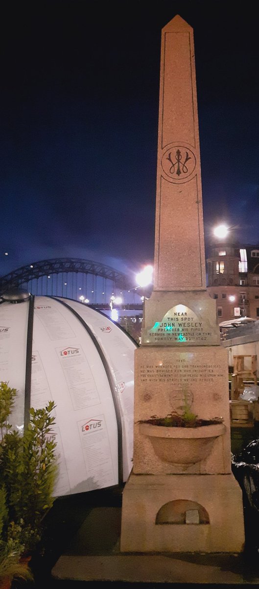 _johnsmc's tweet image. Funny who you meet on an away day.