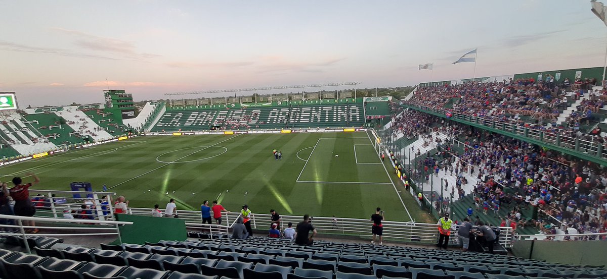 🔥SE DEFINE LA PRIMERA NACIONAL🔥

👉Presentes en el estadio Florencio Sola para llevarles todas las alternativas de #Tigre vs #Barracas para <a href="/golygambeta_/">Gol Y Gambeta</a>