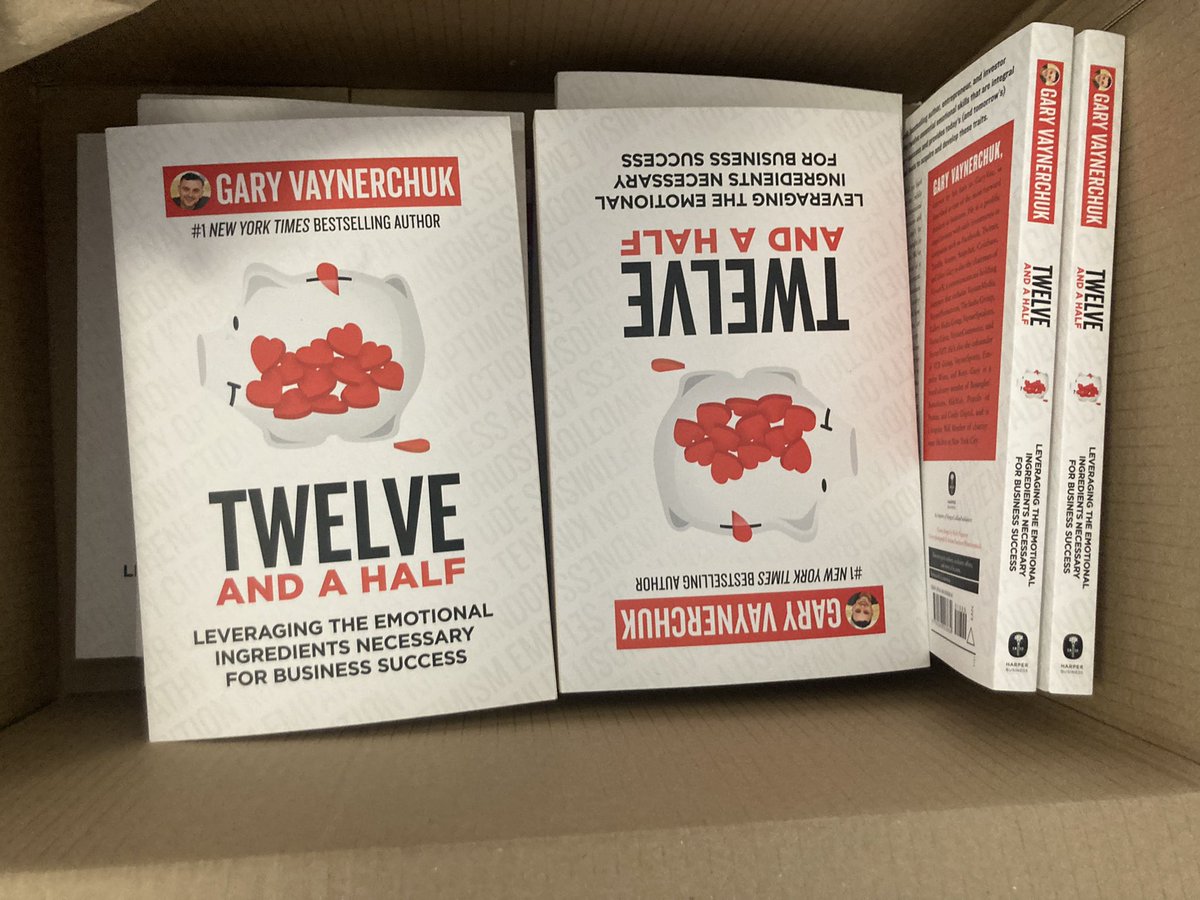 O2Pricey's tweet photo. Just got my @12andahalfbook delivered 💯thank you to the whole team behind this book, cannot wait to read it today😍  and especially big shout out to @garyvee and @RaghavHaran for all the hard work they put into this project❤️ #12andahalf #GOAT 
LFG🔥🔥 🇦🇺 https://t.co/zlaQcuRLaT