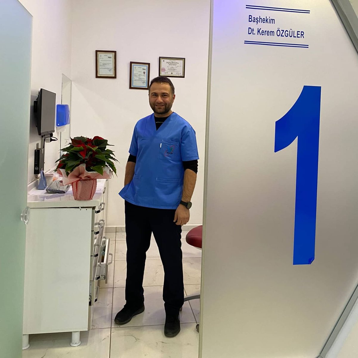 #DişHekimliğiGünü kutlu olsun 
#dishekimlerigünü
#dişhekimi
#ailediş