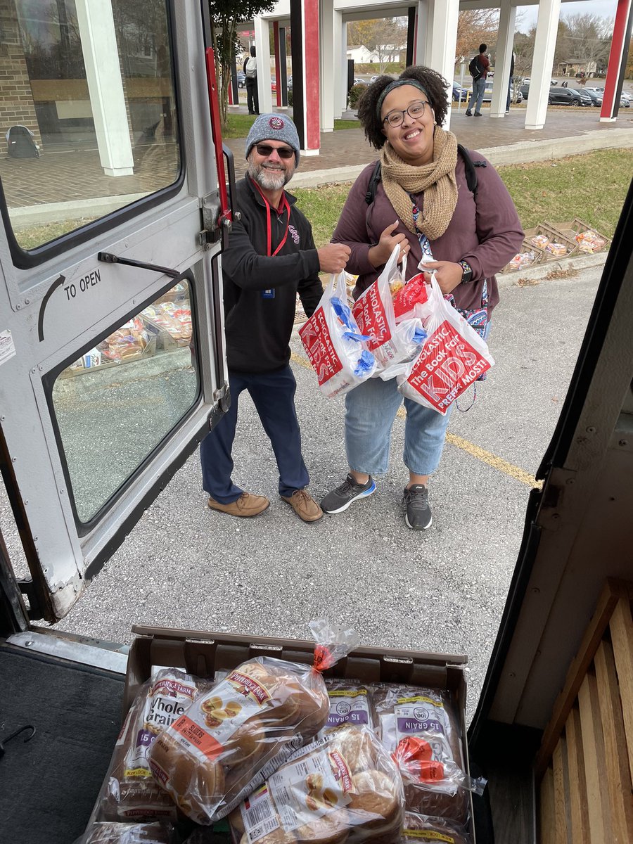 Bill Baldwin (@chs_baldwin) on Twitter photo So thankful for Wendy Boles’ The Volunteer Bus & of course all that delicious bread for our hard-working Bobcat Staff <a href="/KnoxCentralHS/">Central High School</a> So thankful for Wendy Boles’ The Volunteer Bus & of course all that delicious bread for our hard-working Bobcat Staff <a href="/KnoxCentralHS/">Central High School</a>