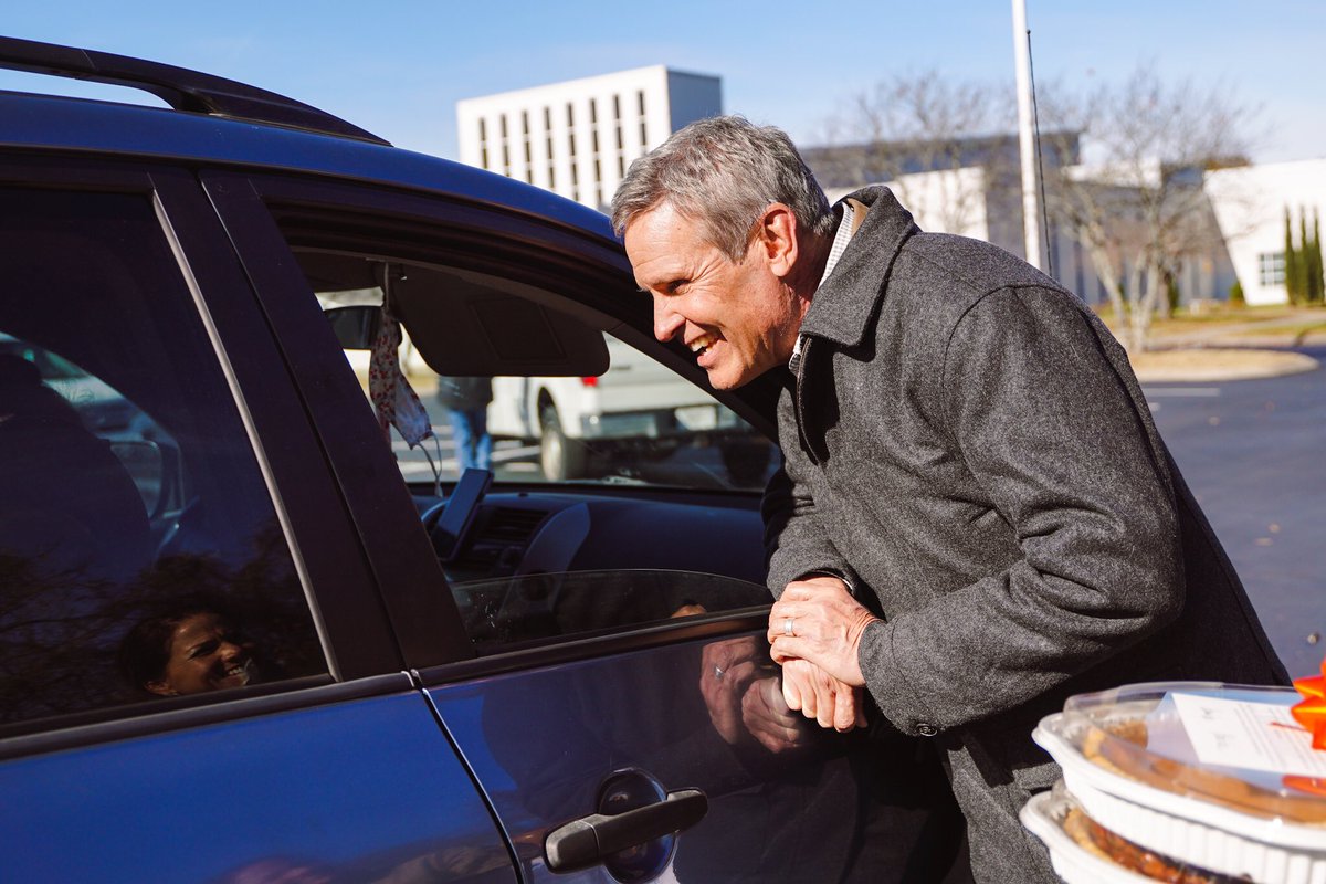 Today #TennesseeServes partnered with <a href="/2HarvestMidTN/">Second Harvest Food Bank of Middle Tennessee</a> to distribute Thanksgiving meals to Middle Tennessee foster families. <a href="/GovBillLee/">Gov. Bill Lee</a> and I are grateful for those who serve as foster or adoptive parents.