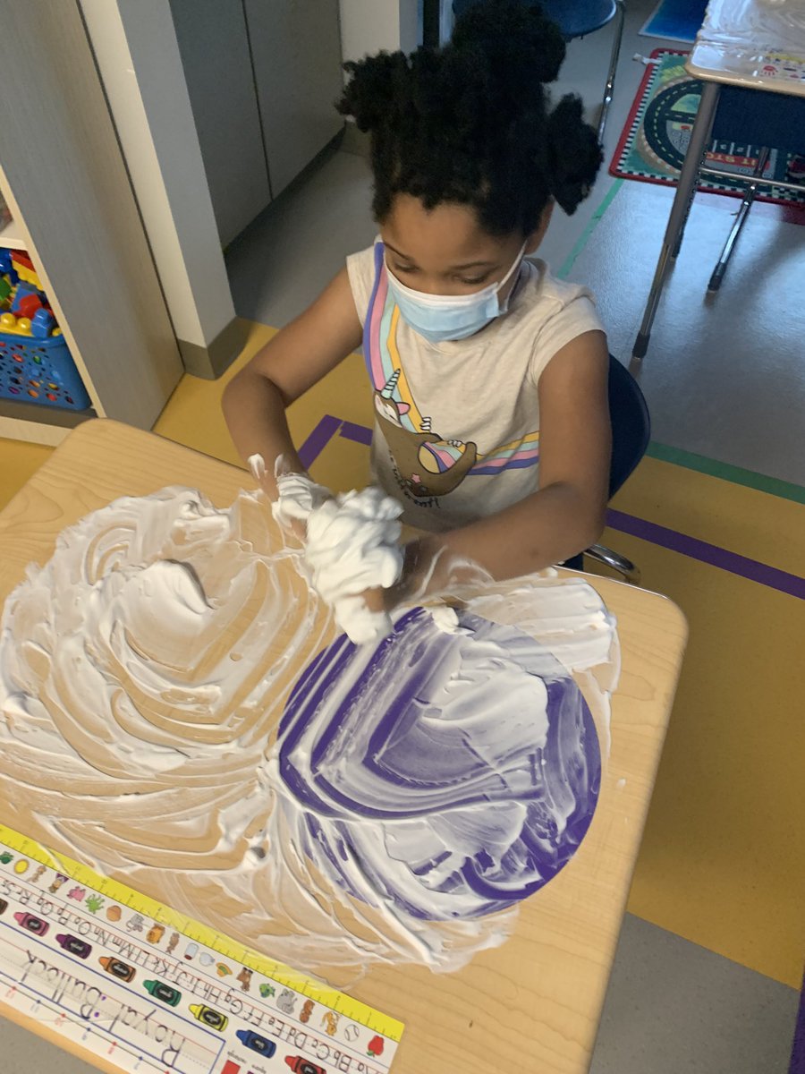 MrsAscrazyclass's tweet photo. A little indoor recess fun ❤️ #indoorRecess #activelearning #oneCCPS #shavingcreamspelling https://t.co/Mmqxbsggsg