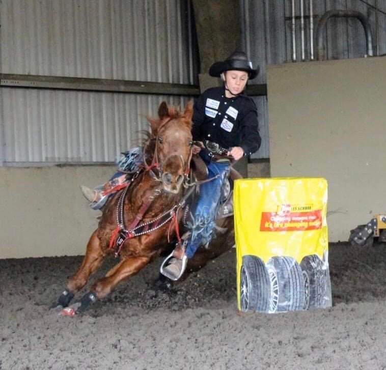 TeamEquine's tweet photo. Our youngest athlete Quincy Ballard making a 1D run on his gelding Carl during SOBRA at the Jackson County Expo over the weekend! https://t.co/tHcyCtGcvp