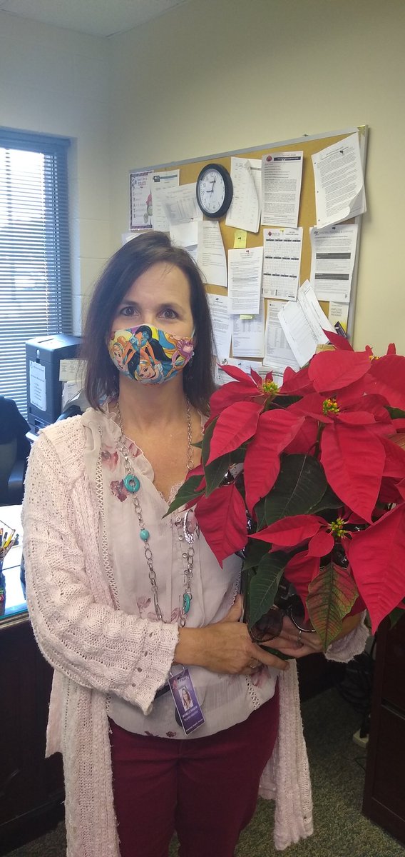 Congratulations to Michelle Ransom, who is Wilson's Mills Teacher Assistant of the year.  Thank you for all that you do Ms. Ransom!