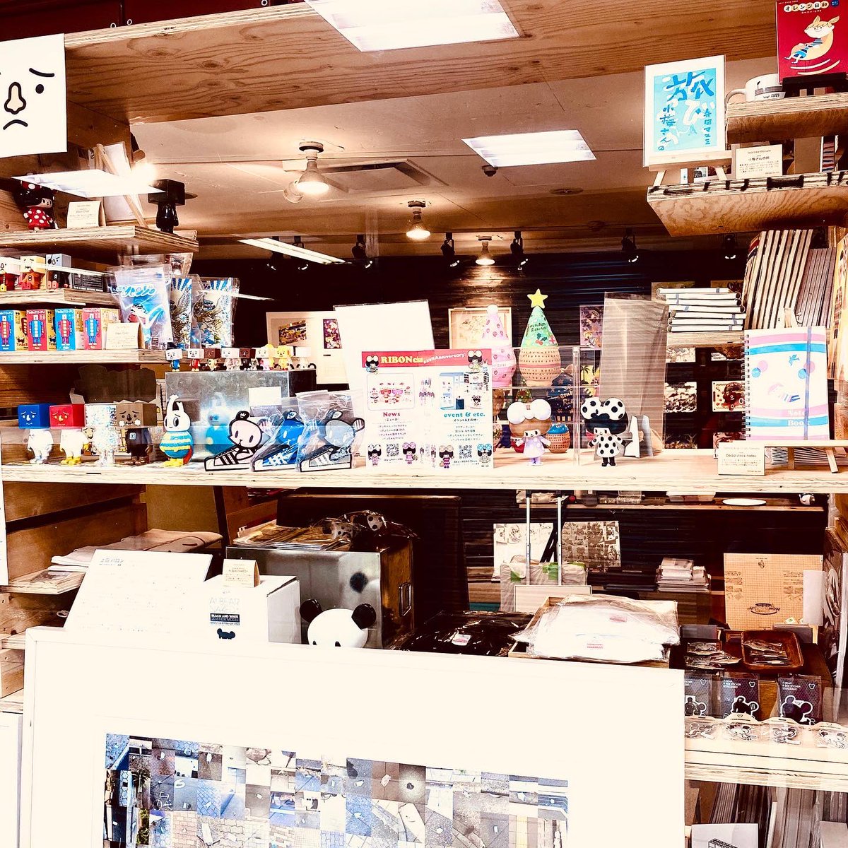 ribonchan_news's tweet image. 大阪天満橋にある @ARTLabOMMさんにて、本日よりスタートのプリズム博に合わせて、 RIBONchan Special  Christmas DARUMA saleを物販コーナーで開催させて頂きます🥰よろしくお願いいたします🎄❤️🎀✨

#Sプリズムプリント #天満橋 #ARTLabOMM #メルヘンりえこ  #RIBONchan #リボンちゃん