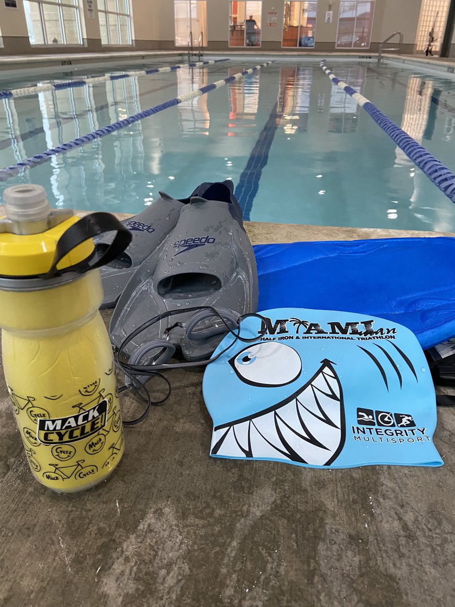 aciperski's tweet photo. Perfect cure for Monday blues #swim #trilife #mackcycle @IntegrityMulti #wearemultirace https://t.co/wbdYhnKoVY