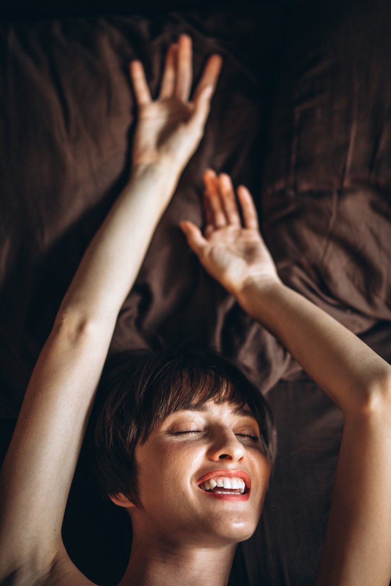 lechatmagazine's tweet photo. Solemos mencionar que la sexualidad va en crecimiento, que nuestro saber va madurando. La afirmación es totalmente cierta; hemos aprendido nuevas prácticas sexuales durante la pandemia, ahora sabrás hacerlo sin tocarla.
Aquí full info: 
https://t.co/d0Bid6Rc8q

#sexualidad https://t.co/aRQbvvPGfV