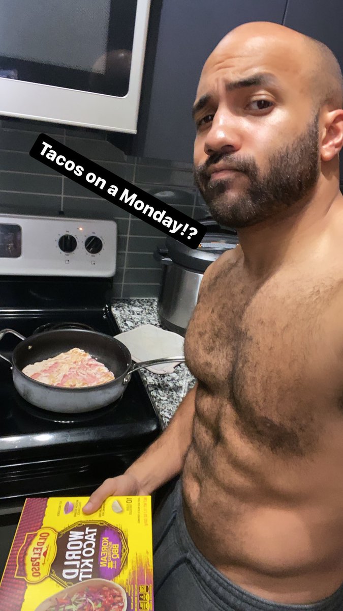 thederflife's tweet photo. Tacos on Monday?! 🌮 https://t.co/OsD4aUk6A0