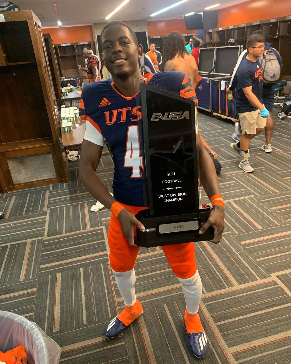 ZakhariFranklin's tweet image. grab the top spot like pardon my reach