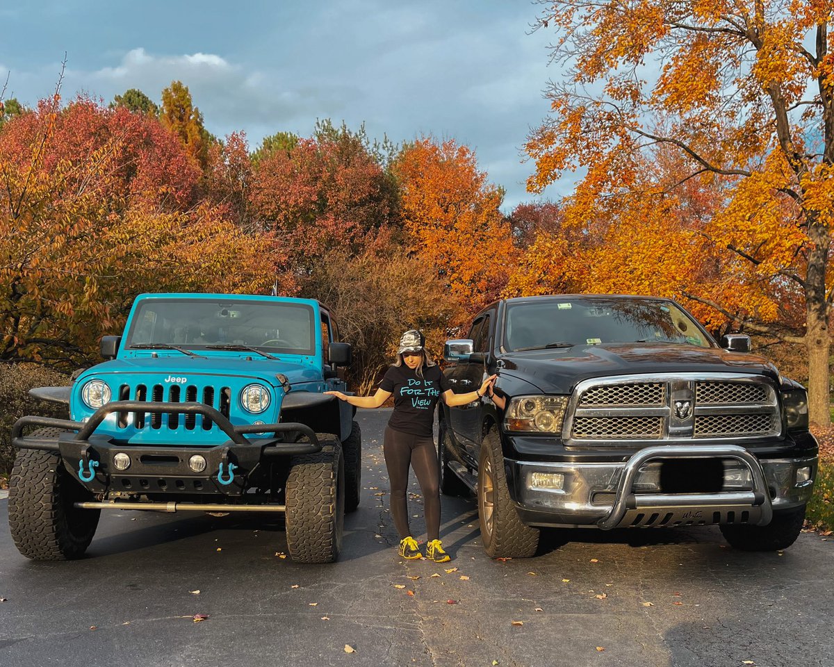 Get you a girl who can do both 🔥

#MoparOrNoCar #JeepWrangler #DodgeRam #Jeepgirl #MeanMonday #MakeHerMean
