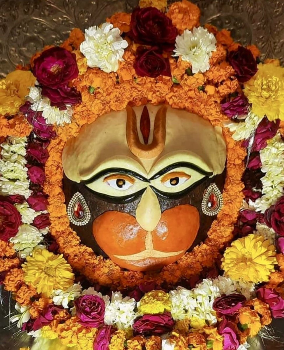 Jayalko1's tweet photo. पवन तनय संकट हरण मंगल मूरत रूप
राम लखन सीता सहित ह्रदय बसहु सुर भूप

सुप्रभात🌺 https://t.co/oNBkhWiGXc
