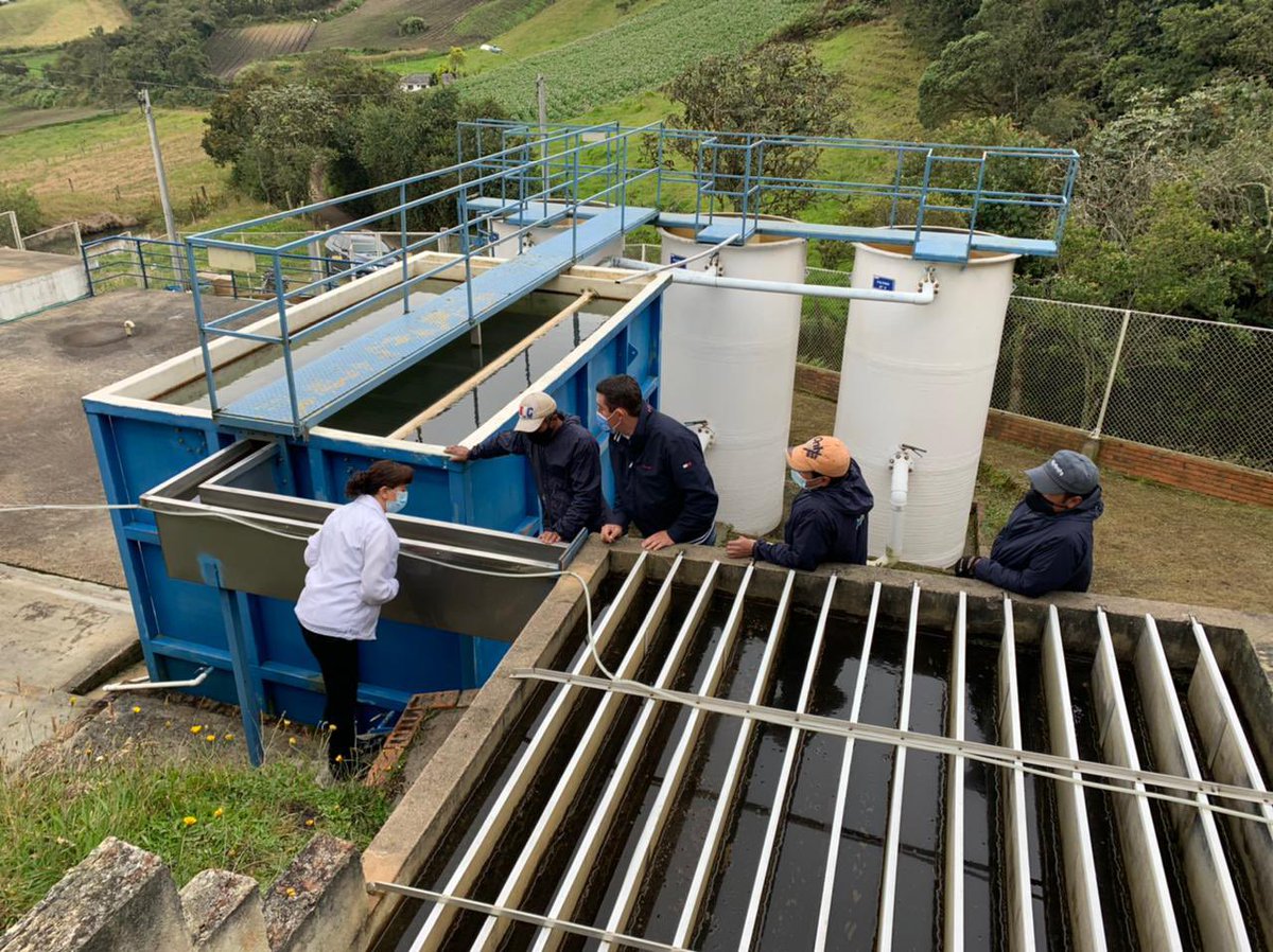 A través de Estrategia ‘Gobernanza del Agua’ se busca mejorar acueductos en riesgo inviable sanitariamente 

Mediante visitas conjuntas se dialoga con alcaldías, juntas administradoras y comunidad, para que mejoren calidad de agua para consumo humano.

➡️ bit.ly/30RtNo4