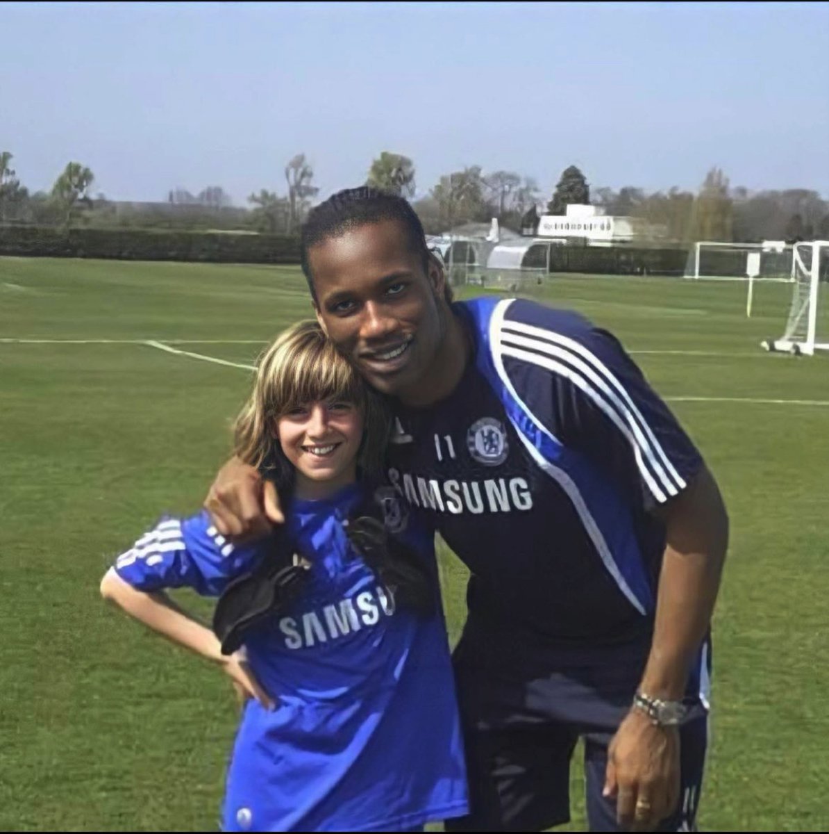 I love this! Past and the present.
@masonmount_10 🤜🤛 <a href="/didierdrogba/">Didier Drogba</a>