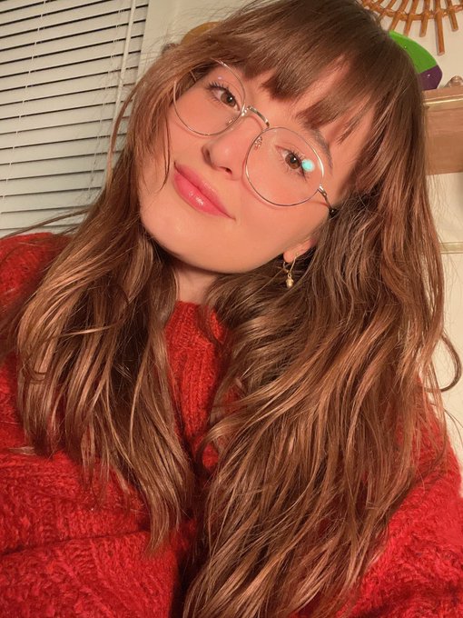 feelin&rsquo; cute tbh so that&rsquo;s weird https://t.co/Y96NNLaCL0