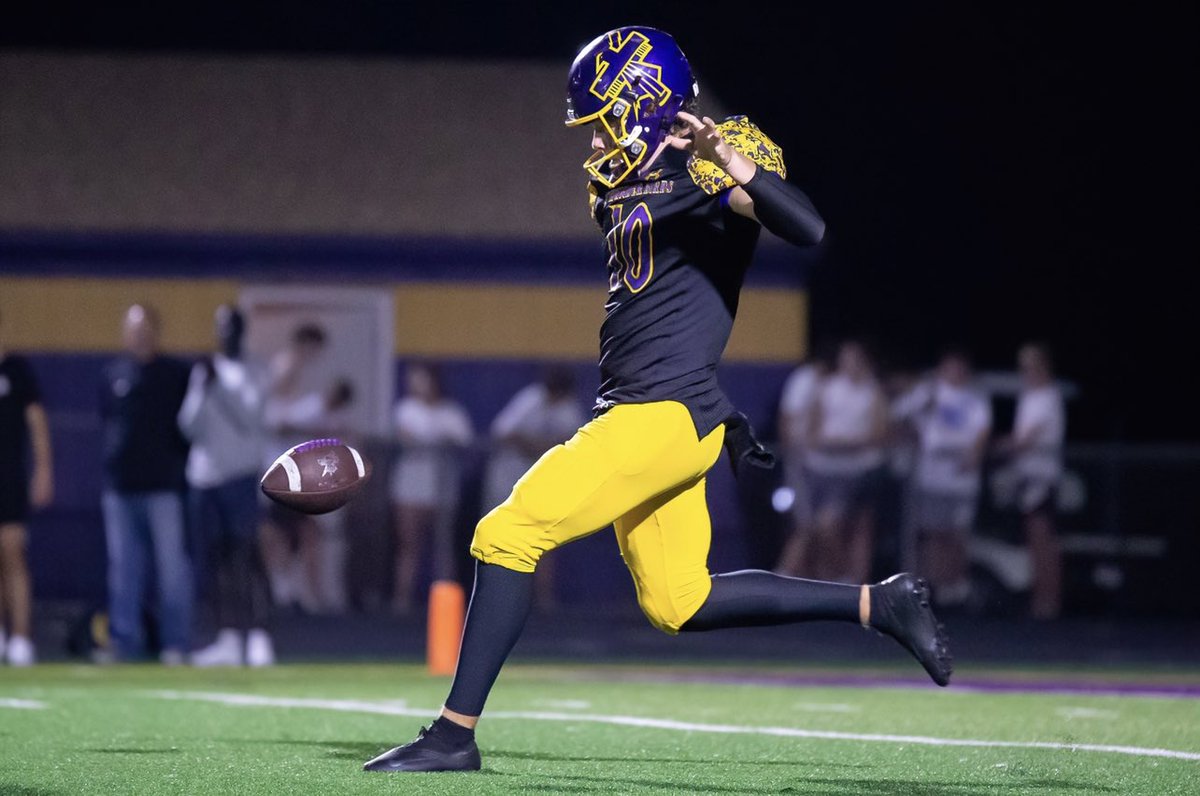 Grateful for Every Moment
• Senior Season Highlights ⬇️⚡️
• hudl.com/v/2GRWBS