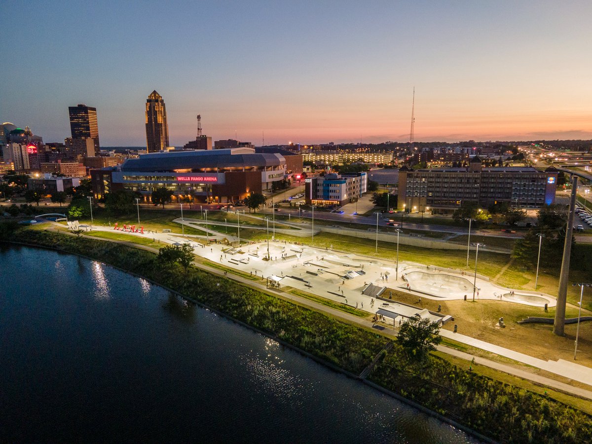 The #LauridsenSkatepark is a nominee for <a href="/USAToday/">USA TODAY</a>'s Best New Attraction, but it needs your vote to win! *You can vote once a day! * Hit the link to help us make it to the top 👉
10best.com/.../lauridsen-…