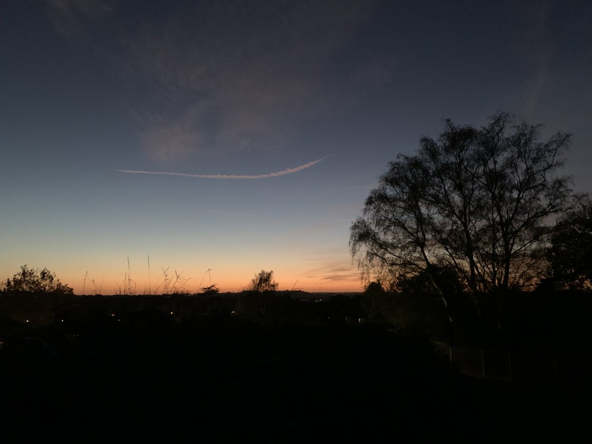 hallamio's tweet photo. Fading light https://t.co/yb5Qwp5WB2