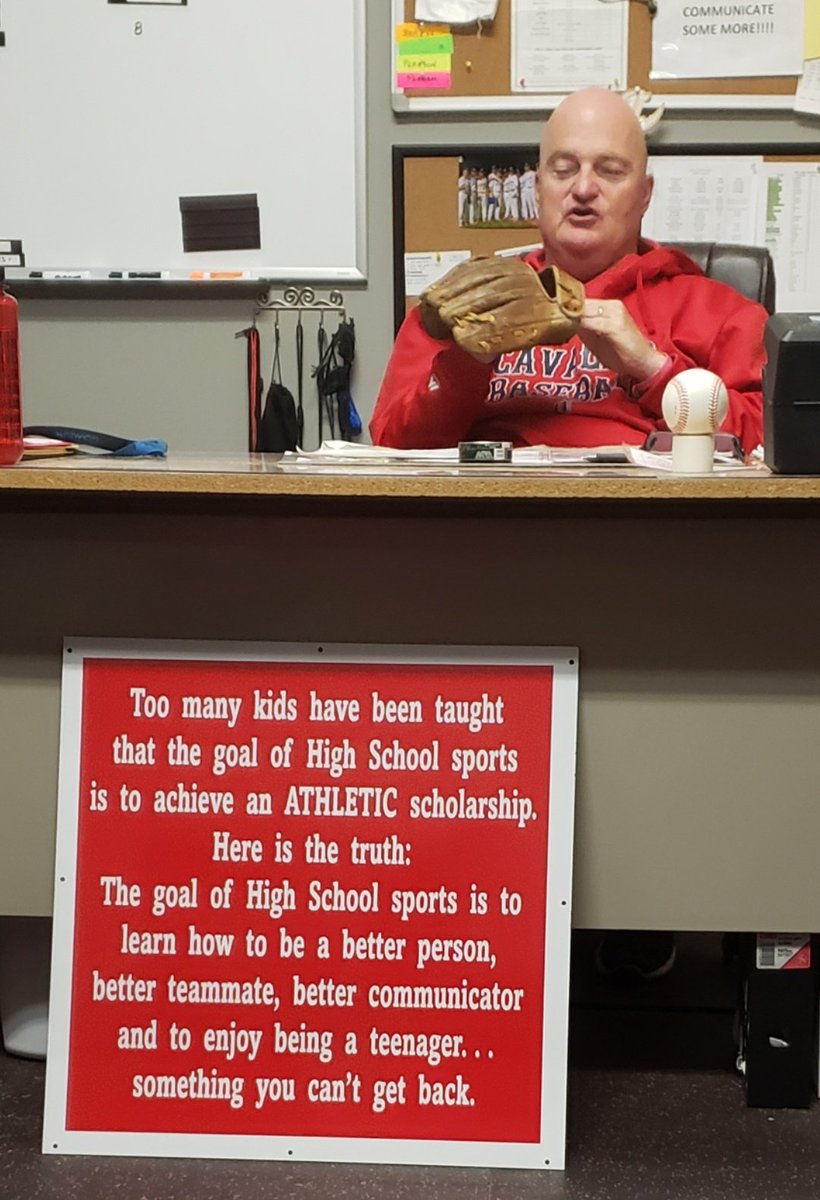 Stopped by and saw coach today. Quality sign in the coaches office. Love ya coach and thank you for all your help! <a href="/ButchBaseball29/">Butch Chaffin 🇺🇸🇺🇸🇺🇸⚾️⚾️🧢</a>