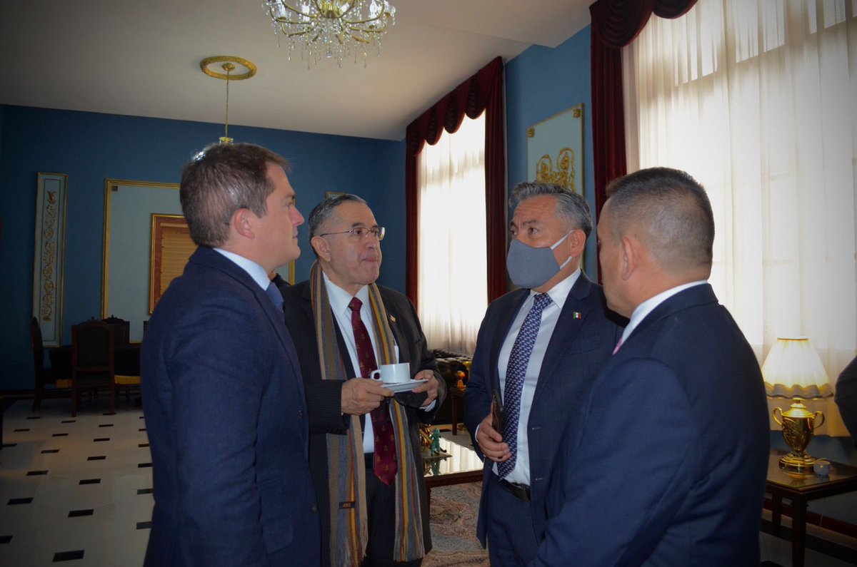 Ciberseguridad, tema que debe de ser contemplado como Seguridad Nacional. 
Intercambiando opiniones con expertos en la materia