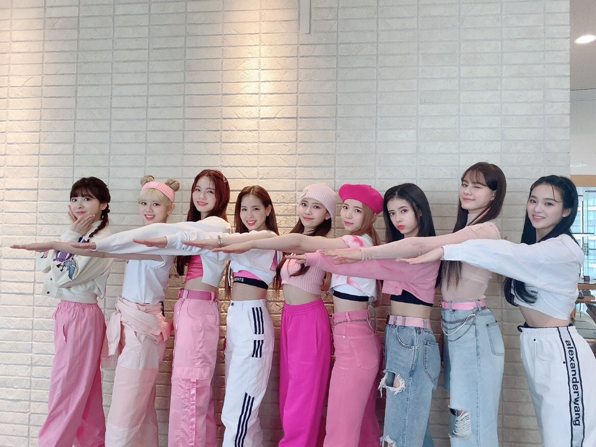 ピンク衣装！！！かわいいかわいい💕 ミイヒちゃんの三つ編みツインも