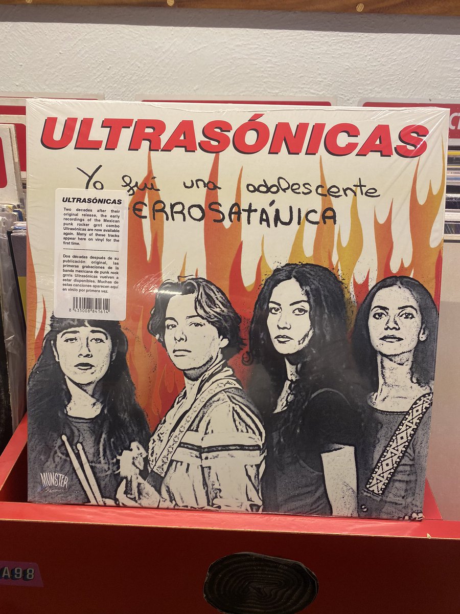LaRomaRecords's tweet photo. En alianza con @MunsterRecords editamos en LP el disco “Yo Fui Una Adolescente Terrosatánica”@LasUltrasonicas en vinilo rojo ó negro con textos de @AliGuaGua y @GFadanelli disponible el próximo viernes en la edición Black Friday de @RSD_MEX @recordstoreday @JessyBulbo @JennyBombo https://t.co/4WQxcXvkRm