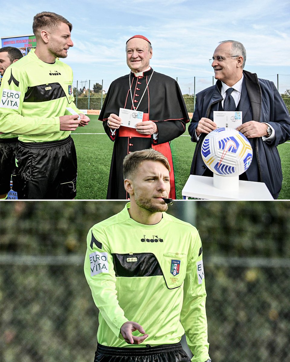 SiaranBolaLive's tweet photo. Turuti permintaan Paus Fransiskus, Ciro Immobile bersedia ditunjuk sebagai wasit pada laga amal antara tim Vatikan melawan tim karyawan Lazio.
Pertandingan berakhir dengan skor imbang 7-7 diantaranya Immobile memberikan 2 hadiah penalty. https://t.co/AsMmOpnDtL