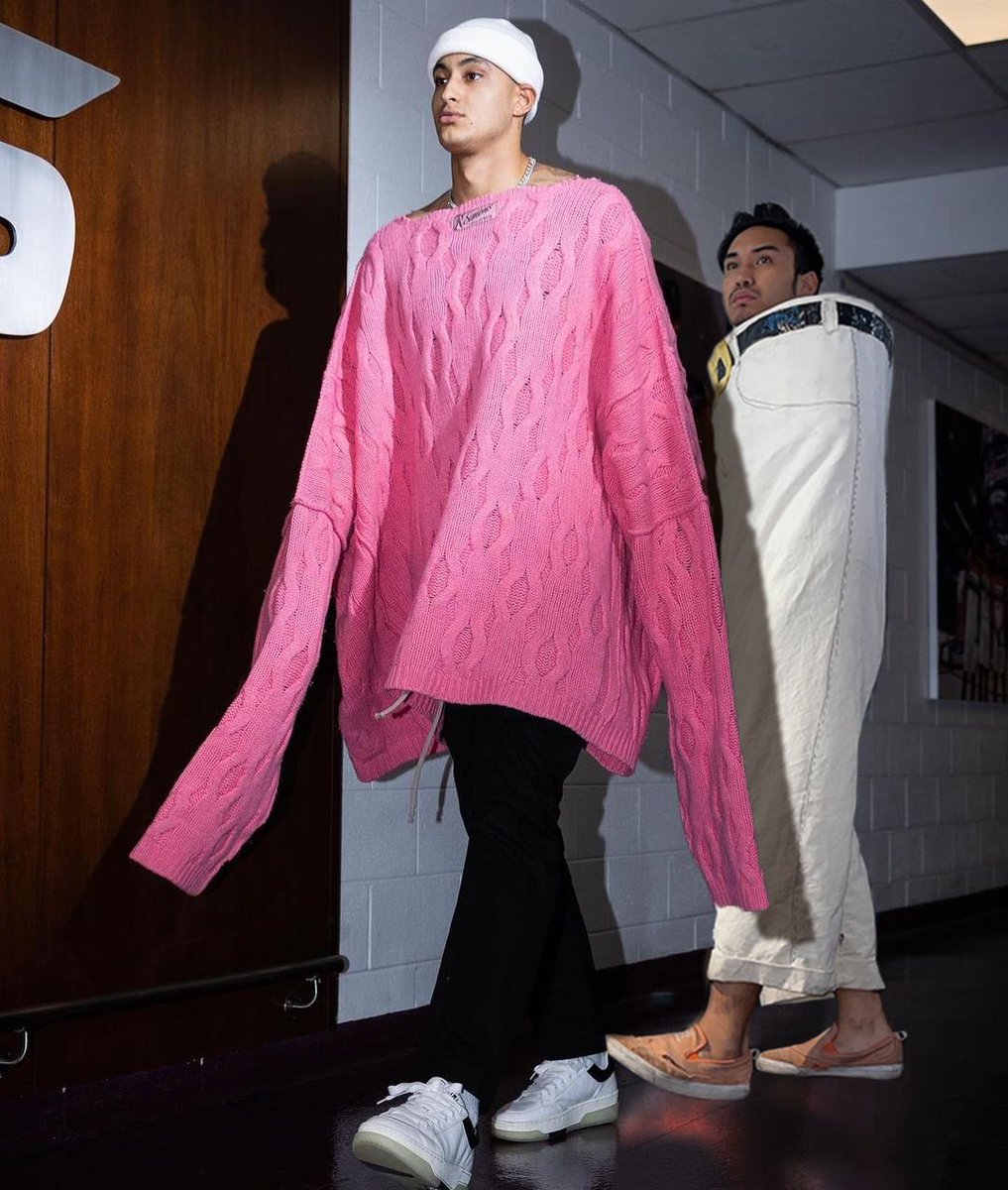 AlfredZass's tweet photo. I own the bottom half of @kylekuzma’s outfit set. https://t.co/Ymy3VA06dX