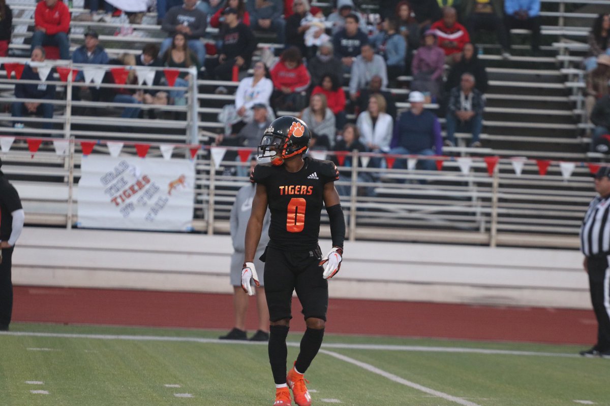 jaylinjacks0n's tweet photo. 0 drops on 36 receptions a blessing🙏🏾 https://t.co/bsLbYATiEu