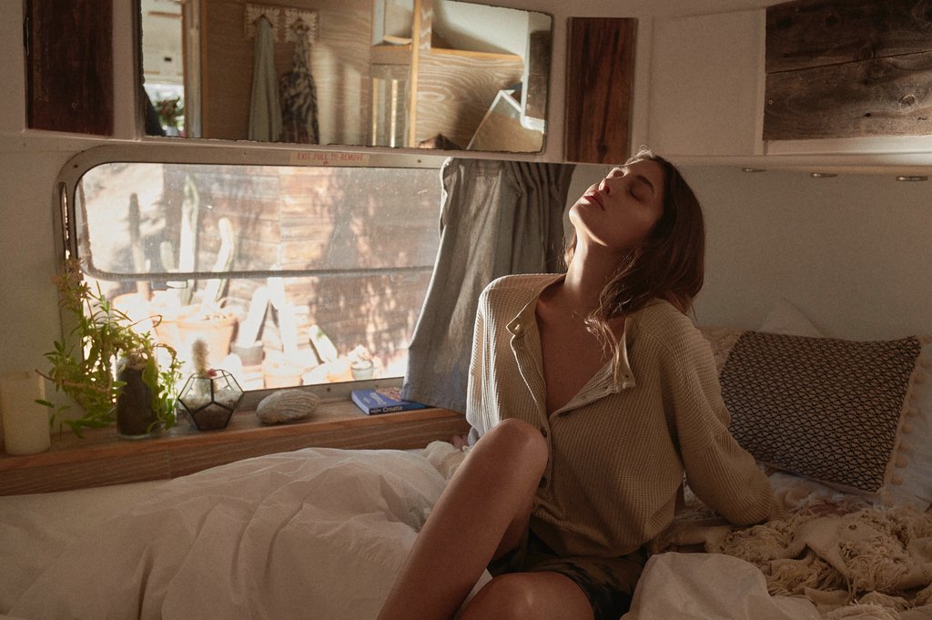 A new collection just dropped: AWAKENING. It first started with a feeling, the dawn of a new day. Explore the new collection now l8r.it/T6Uf