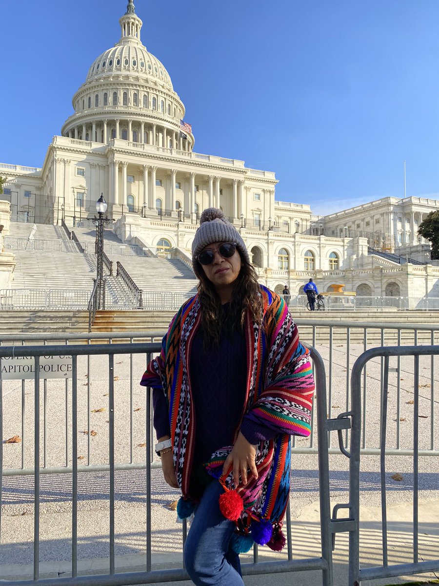 BetsyCowell11's tweet photo. Traveling miles #100guatemalteca #WashingtonDC https://t.co/1LtIPl6glj