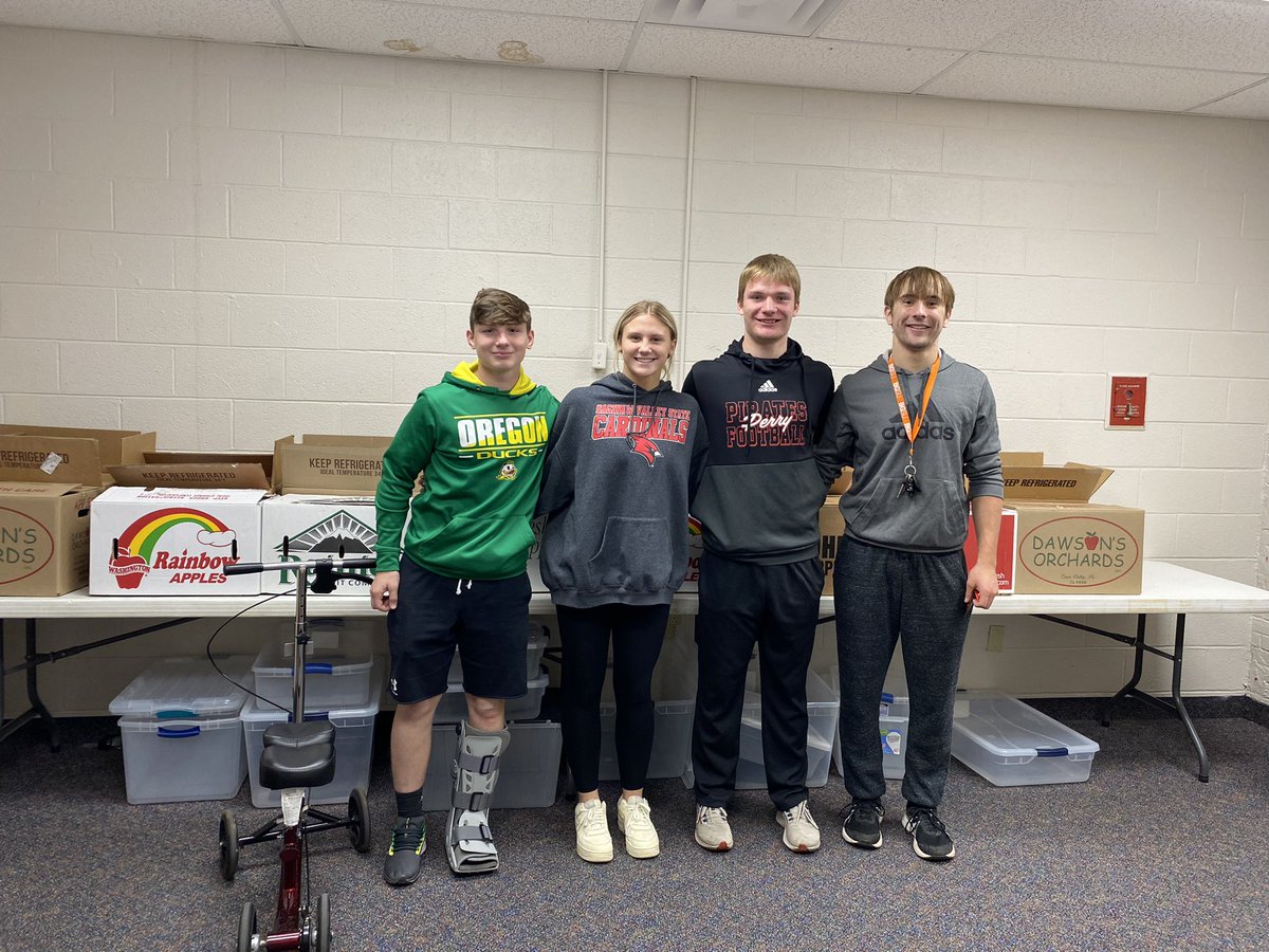 So thankful!  PSL volunteers Jerad, Faye, Calvin and Brock have provided 2,900+ meals to students through their leadership efforts in the Pirate Power Pack program this year, and also organized a Thanksgiving Essentials giveaway supporting 8 local families this holiday season.