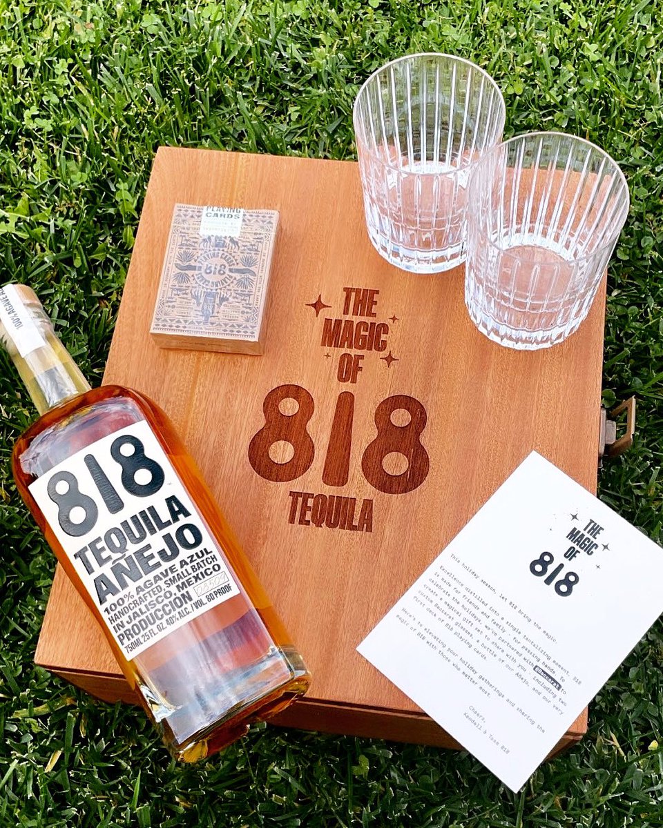 bigsecretstudio's tweet photo. Handmade sapele hardwood gift boxes for @KendallJenner &amp; @drink818 - Cheers to @theory11 for the collaboration! 🥃🃏⚡️ https://t.co/gRZCNc2Gh3