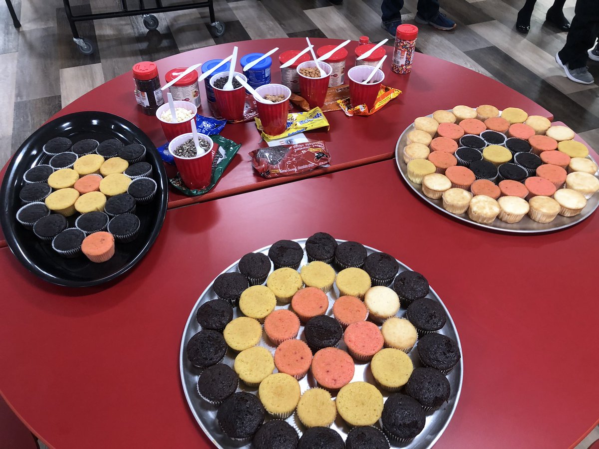 Sara (Rapaport) Simons tweet media