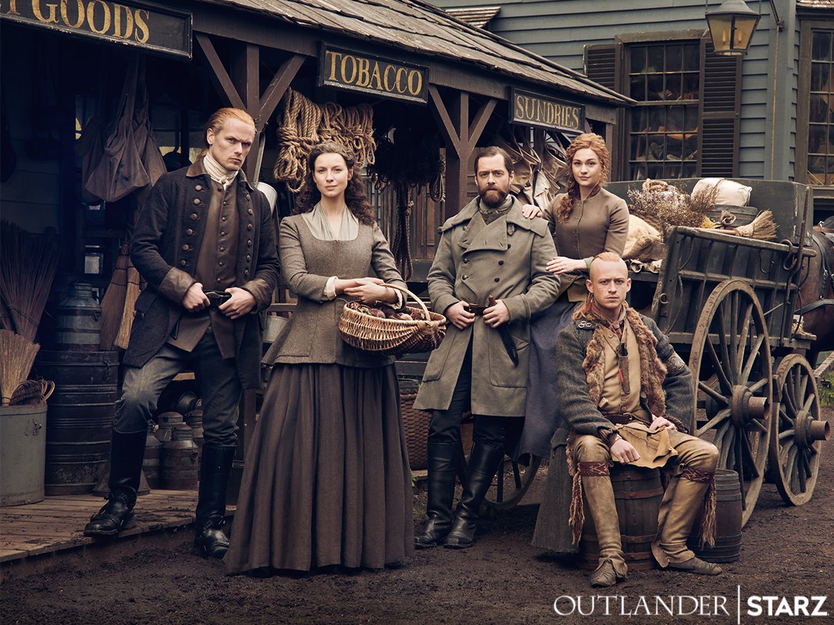 Outlander_STARZ's tweet image. It's official. Your faves will return March 6. #Outlander