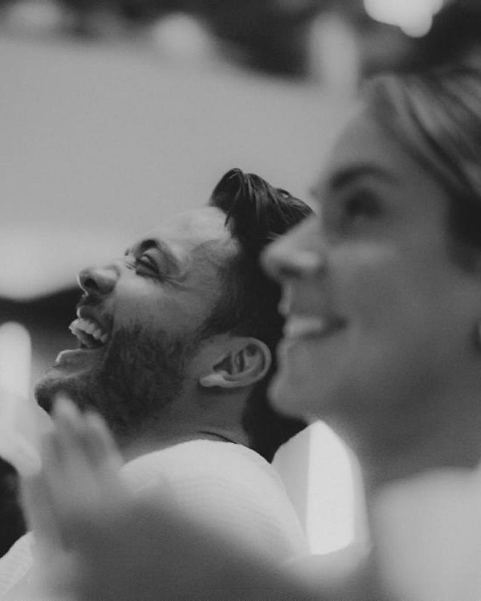 CariocasSafadao's tweet photo. Boa noite meu povo 💙
@WesleySafadao https://t.co/59rFlqvmBz