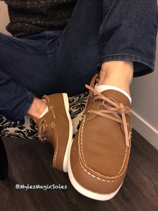 I think you&rsquo;re a brilliant professor, but I gotta level with ya, the B average you have me riding in<a href="/tag/giantessfeet"class="tags"><span>#giantessfeet</span></a><a href="/tag/malesoles"class="tags"><span>#malesoles</span></a>