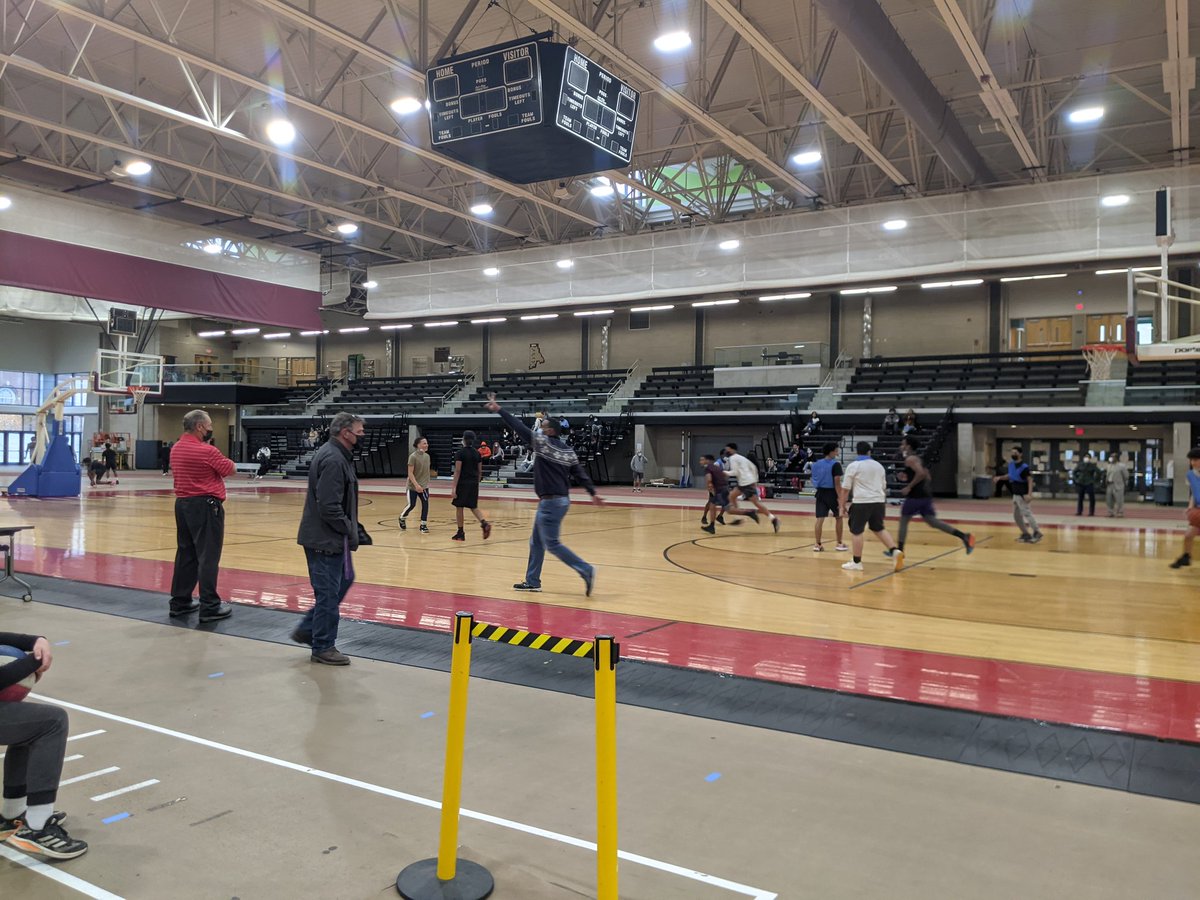 PenPalFin's tweet photo. Shout out to @PCTAProvidence for the battle of the classes of basketball 🏀 game and student vs. teacher volleyball 🏐 game. Teachers won! Junior Class won! @MrsMcLoudRI @PCTALibrary @LHarrington401 @ChefRSYoung @Cheffett13 @PCTASkillsUSA @PCTA_PE 🏆🏅1️⃣ https://t.co/sNyUZ0kmsF