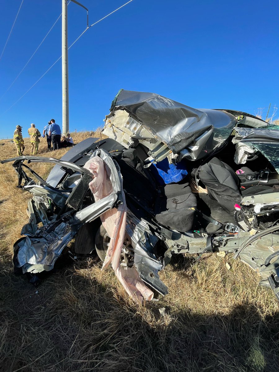 coreypellet's tweet photo. Thank you God for watching over my daughter.  And, thank you @MazdaUSA for building an amazing car.  My daughter walked away from this wreck. #Mazda3 #mazda https://t.co/nLqvrwvIlO