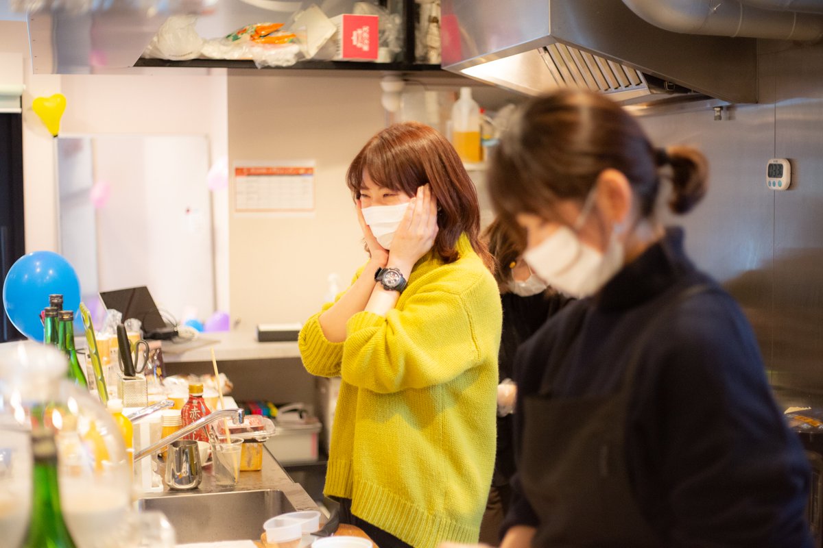 omioh_'s tweet photo. レセプションパーティー、盛り上がってます。
omiohについて熱く語るメンバー👀❗️
#omioh https://t.co/ENuPRKT7oh