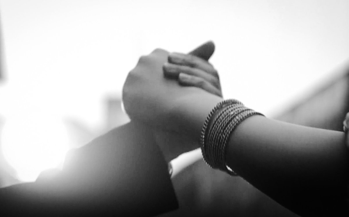 malavika_weirdo's tweet photo. Maana ki hum yaar nahi lo tai hai ki pyaar nahi.... https://t.co/Wk05vMh68D