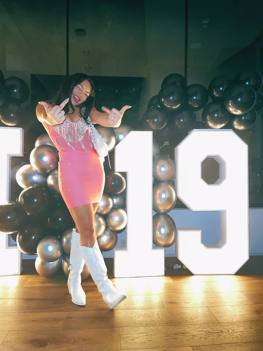 Lina (@iam_linnaaa) Twitter