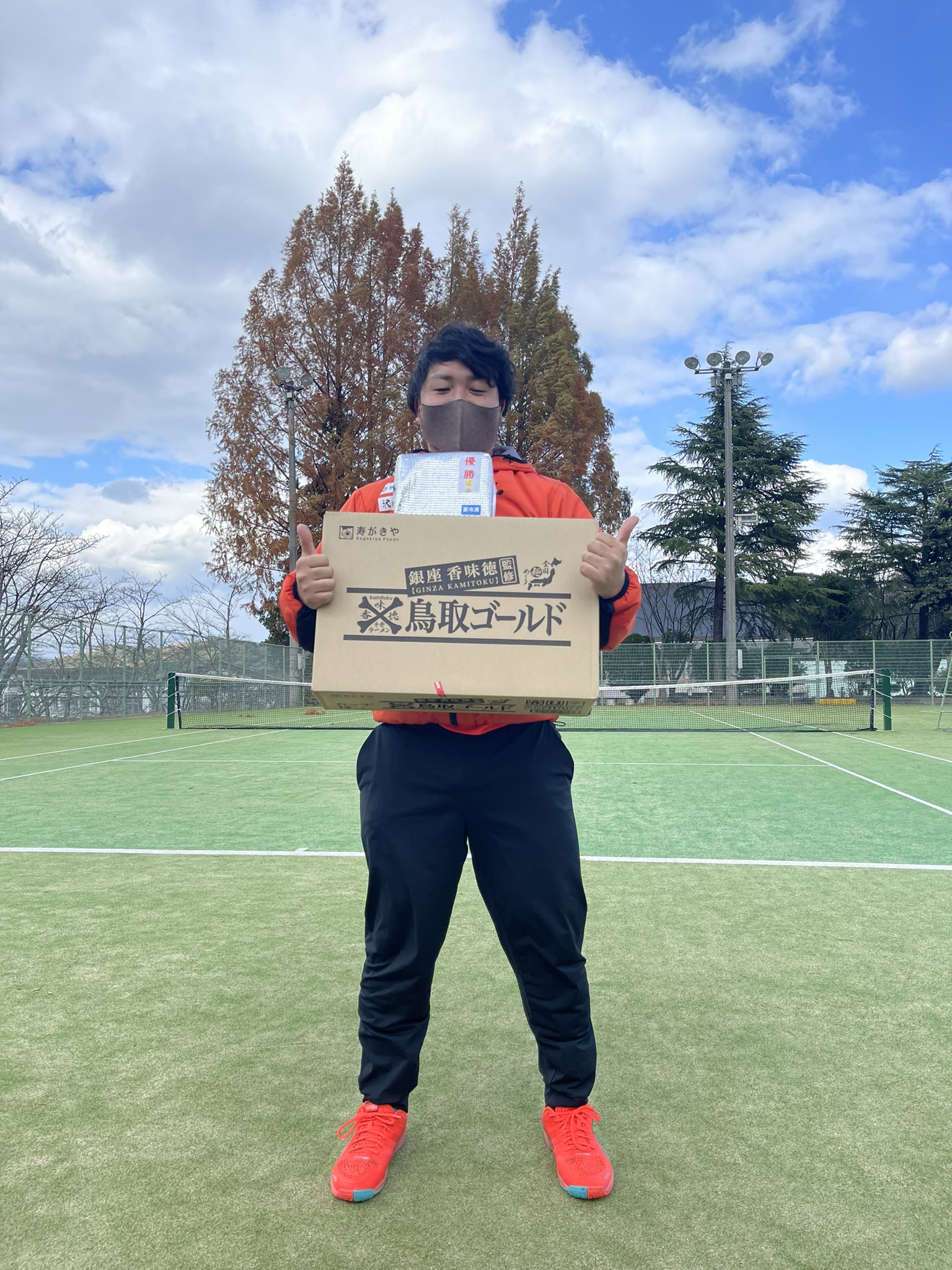 芳村 玲 Rei Yoshimura 鳥取オープン全国大会 久しぶりに優勝しました 毎回ペアが変わりながらの変則的な 大会でした 面白い大会だったのでまた参加したいです カレールー 鳥取ゴールドラーメン ゲット T Co Jbwxcnfcwl