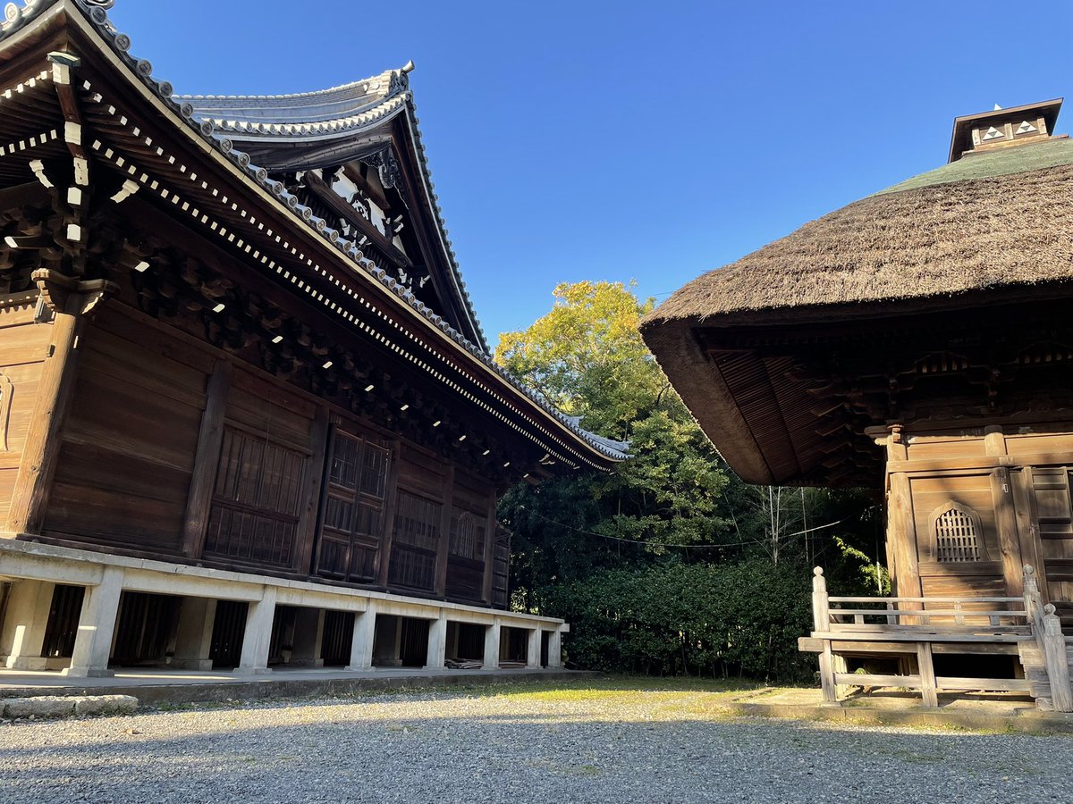 tomatsum's tweet photo. 紅葉探索に称名寺なう https://t.co/FeBsC3UelC