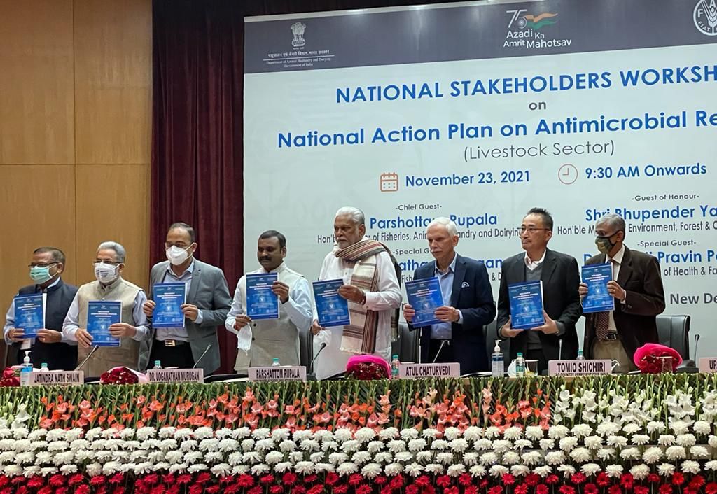 Dept_of_AHD's tweet photo. At the National Stakeholders Workshop today, a special issue - Indian Journal of Comparative Microbiology Immunology and Infectious Diseases was launched by the distinguished dignitaries present.

#WAAW #OneHealthIndia https://t.co/u5sFRsg5bS