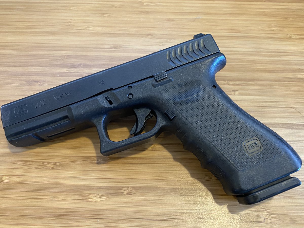 Glock_Collector's tweet photo. Finally got the elusive 22C RTF2 after years of searching. Mates well with the 23C RTF2. This gives me 20 of the 23 variants. Almost all of them! #Glock #GlockRTF2 #Glock22cRTF2 #GlockPerfection #CollectThemAll #HugeCollection https://t.co/EP2UO8XHsE